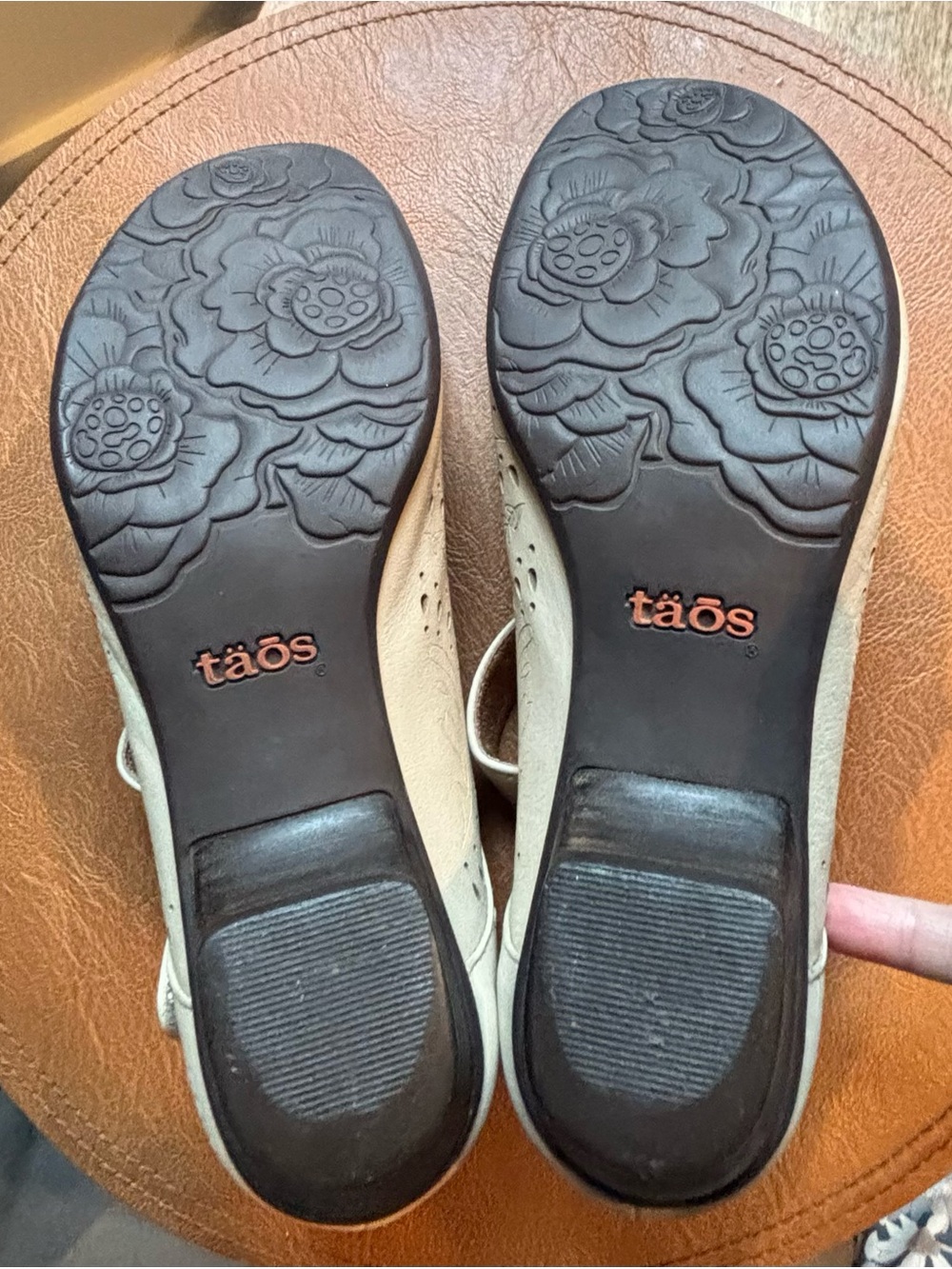 Taos Mary Jane Laser-cut Leather Shoes - Picture 7 of 7